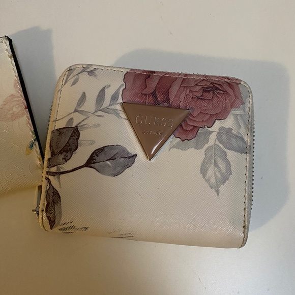 Guess Bags Guess Pack Of 2 White Floral Wallet Coin Purse For Women